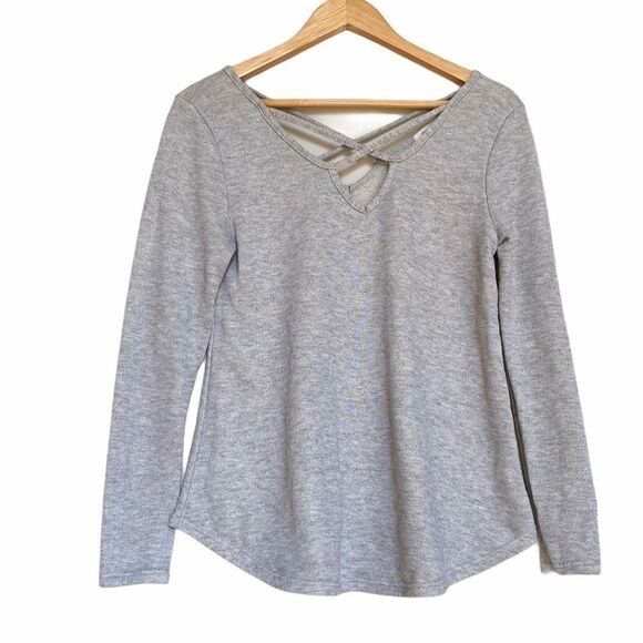 Gray Criss Cross Pullover | M | 12 PM By Mon Ami - Picture 1 of 3